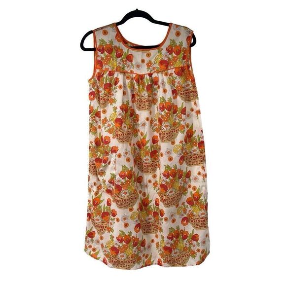 Vintage 60’s Orange Floral Smocked Apron - Picture 1 of 4